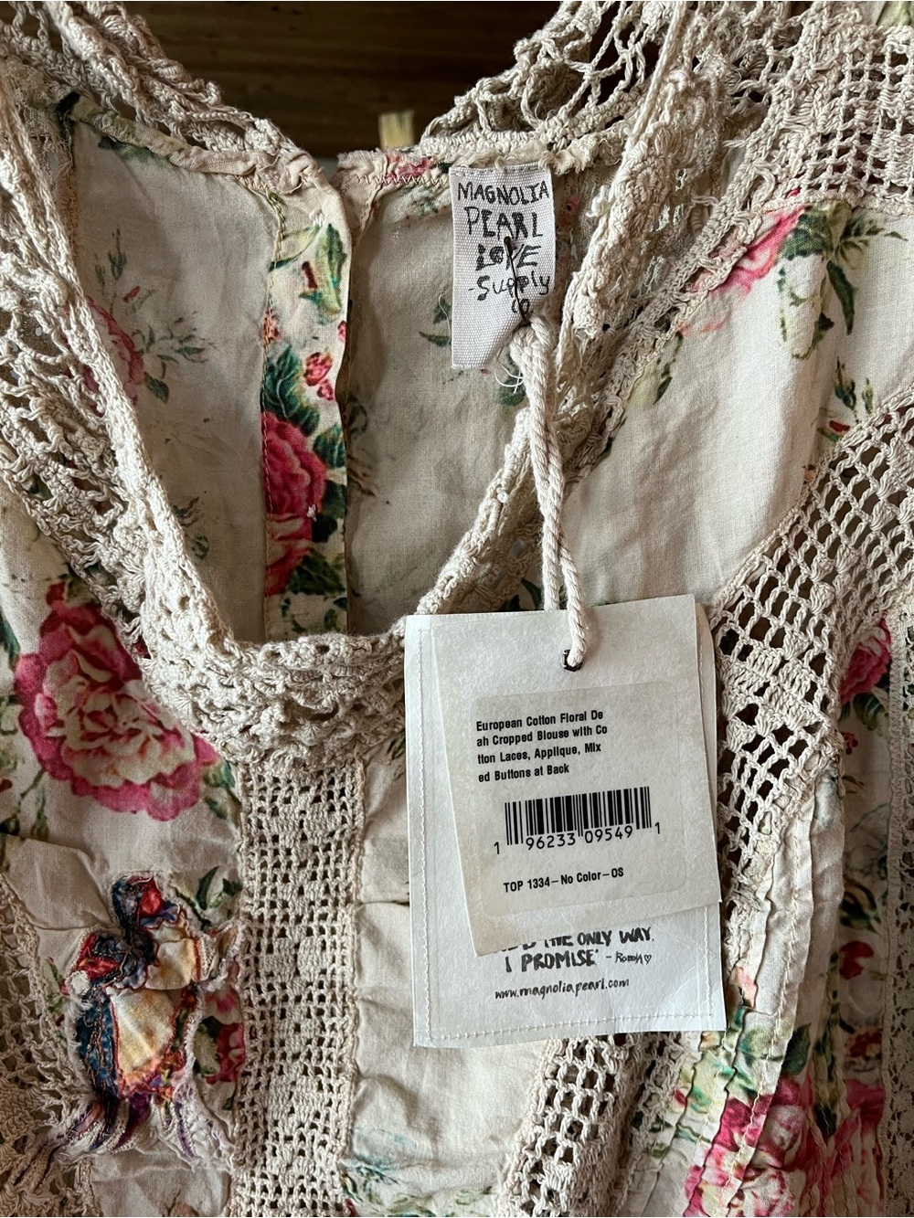 🌺 Magnolia Pearl Floral Dejah Blouse - Picture 14 of 17